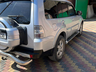 Mitsubishi Pajero foto 6