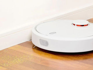 Aspirator robot Roborock S6, 0.48l, 14.4v, spălare umeda și uscata, wi-fi, functie mop la super pret foto 1