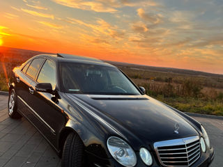 Mercedes E-Class foto 2