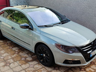 Volkswagen Passat CC foto 2