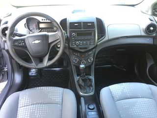 Chevrolet Aveo foto 7