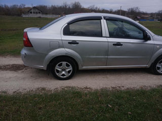 Chevrolet Aveo foto 8