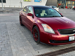 Nissan Altima foto 9