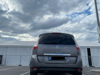 Renault Grand Scenic foto 3