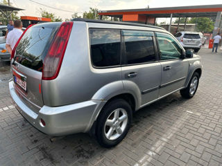 Nissan X-Trail foto 3