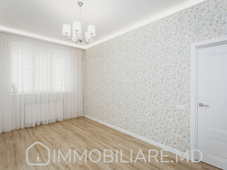 Apartament cu 3 camere, 94 m², Buiucani, Chișinău foto 3