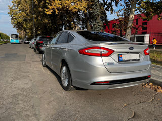 Ford Fusion foto 3