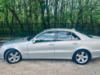 Mercedes E-Class фото 4