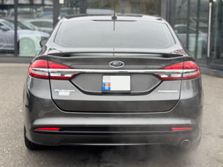 Ford Fusion foto 7