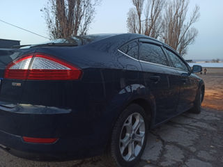 Ford Mondeo foto 3