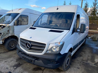 Vând piese de schimb pentru sprinter 2.2cdi