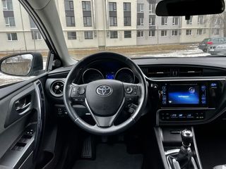 Toyota Auris foto 9