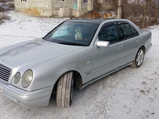 Mercedes E Class foto 5