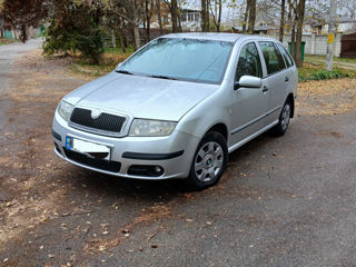 Skoda Fabia foto 3