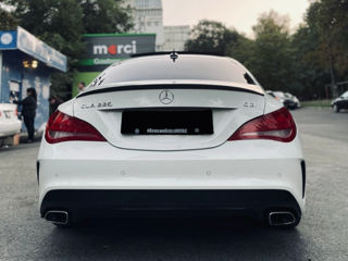 Mercedes CLA foto 10