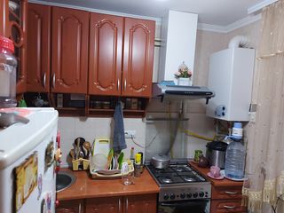 Apartament cu 2 camere, 50 m², Centru, Fălești foto 7