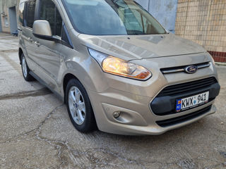 Ford Tourneo Connect foto 1