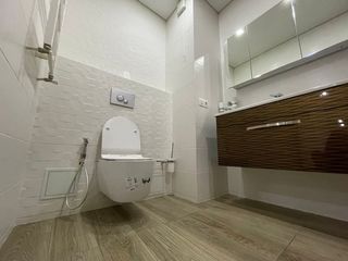 Apartament de vis in casa de elita SkyHouse- Strada Lev Tolstoi 63. Pret Negociabil. foto 4