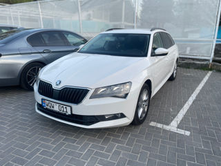 Skoda Superb foto 4