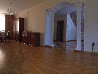 Vând Casa 2 nivele com.Gratiesti 190m2 foto 5