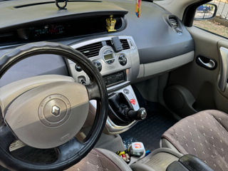 Renault Grand Scenic foto 3