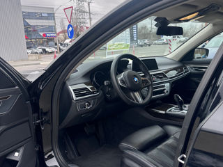 BMW 7 Series foto 13