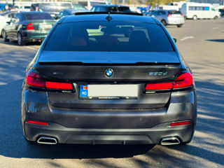 BMW 5 Series foto 6