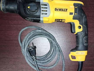 Перфоратор dewalt 900 watt в отличном состоянии с кейсом и без кейса foto 4