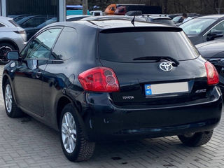 Toyota Auris foto 2