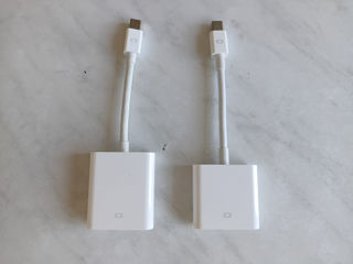 Адаптеры Apple для монитора DVI и VGA