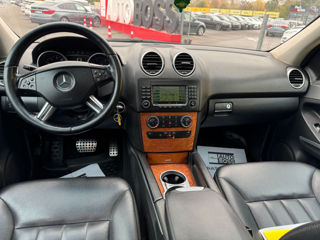 Mercedes M-Class foto 8