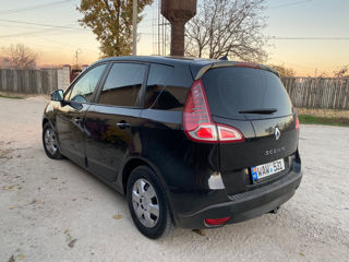 Renault Scenic foto 2