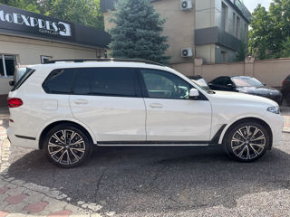 BMW X7 foto 6