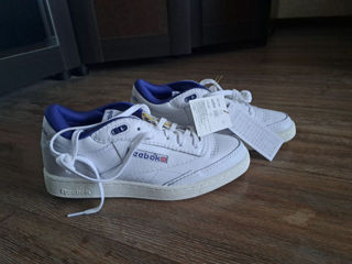 Кроссовки новые Reebok Original foto 0