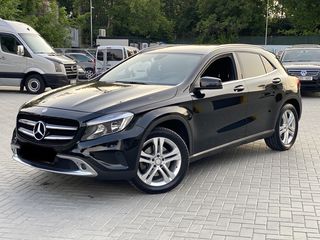 Mercedes GLA foto 2