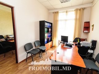 Vînzare sp. comercial! Centru, prima linie, 106 mp, ofertă urgentă! foto 4