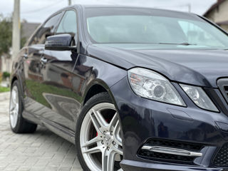 Mercedes E-Class foto 4