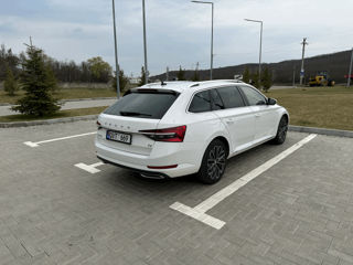 Skoda Superb foto 3