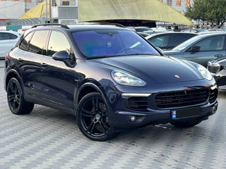 Porsche Cayenne foto 4