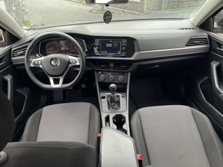 Volkswagen Jetta foto 6