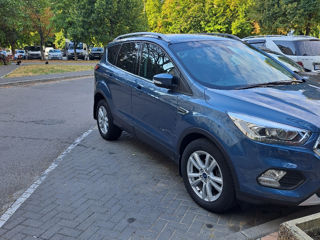 Ford Kuga foto 2