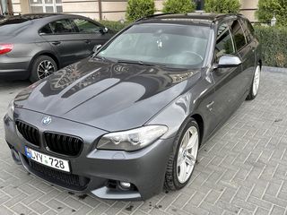 BMW 5 Series foto 2