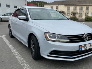 Volkswagen Jetta foto 2