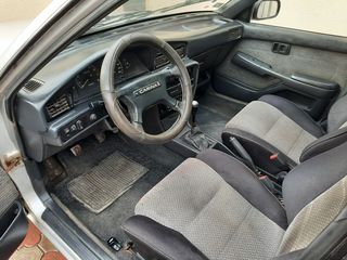 Toyota Carina foto 4