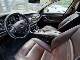 BMW 5 Series foto 10