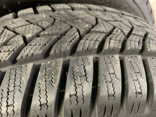 R16/60/205 Dunlop (Iarna) foto 3