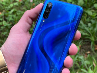 Срочно продается смартфон Xiaomi mi 9 lite foto 1