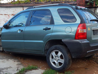 KIA Sportage II 2007г. Газ/бензин 2,0 по запчастям foto 2