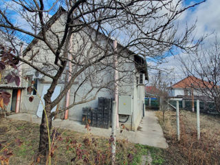 Casa in Cricova cu demisol, locatie reusita - de la proprietar foto 5