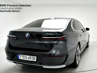 BMW 7 Series foto 2